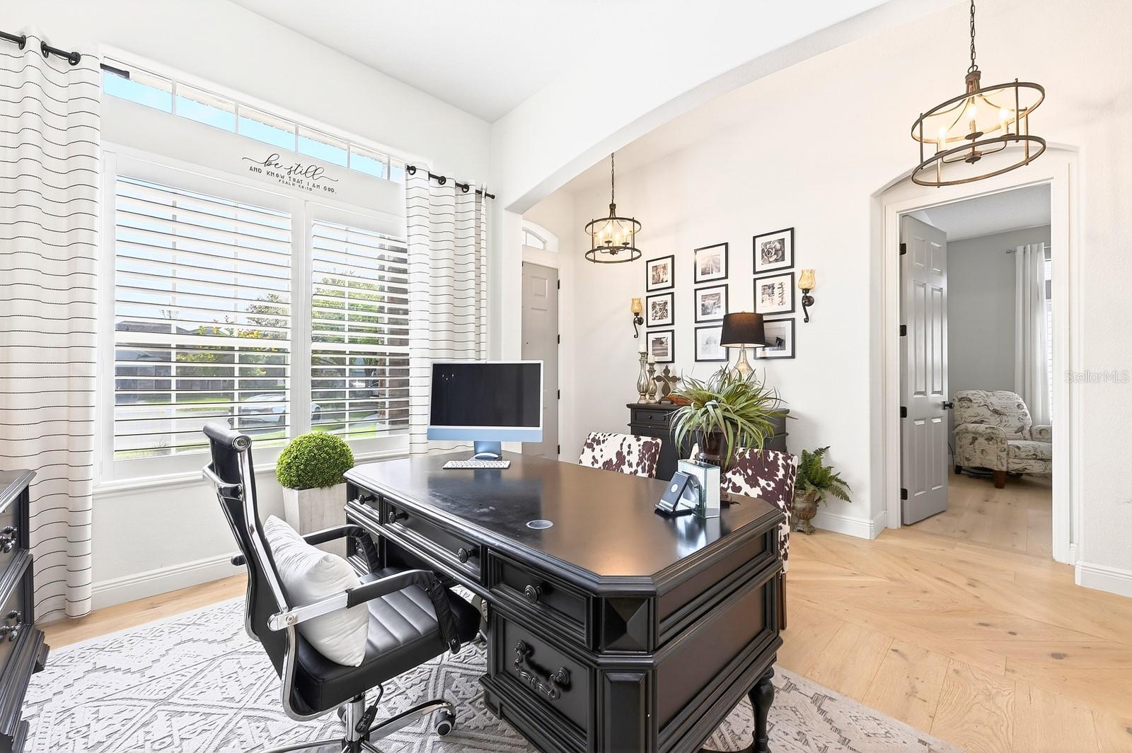 Image 5 of 43 For 318 Tudor Spring Court