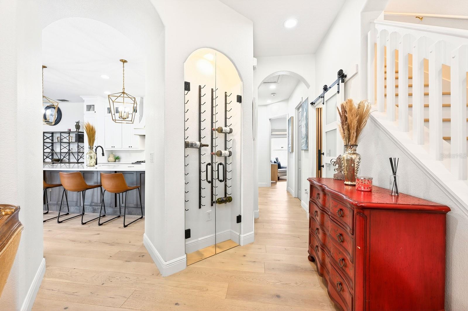 Image 7 of 43 For 318 Tudor Spring Court