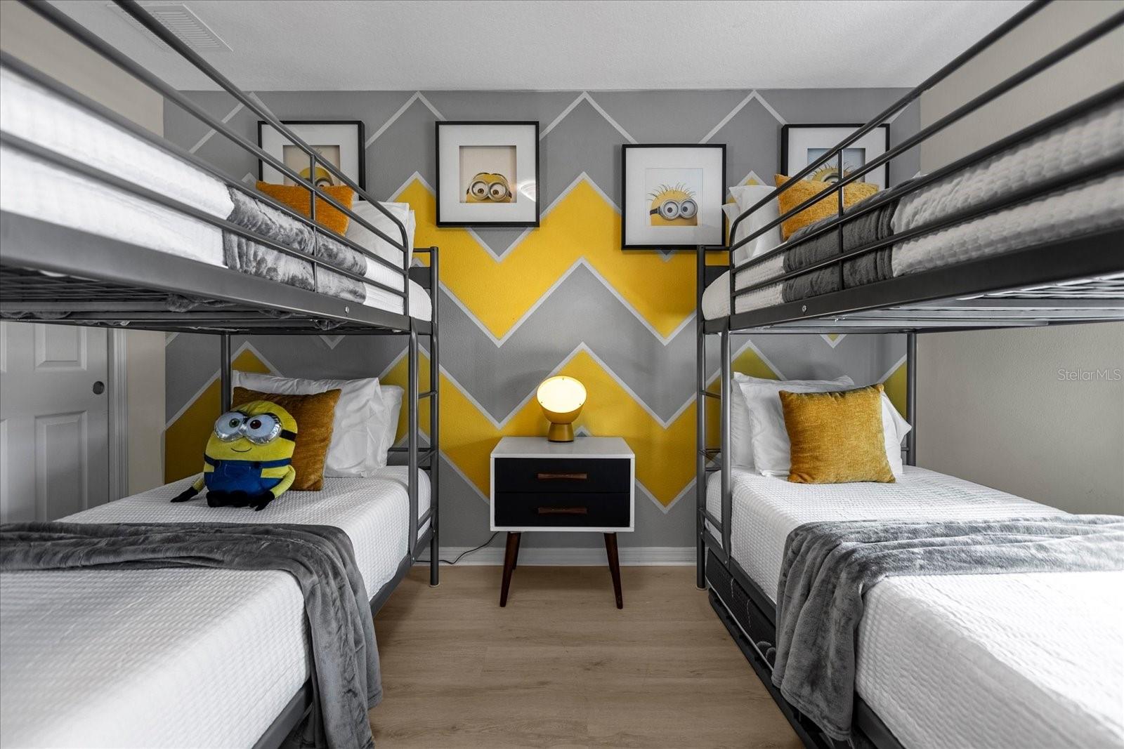 Listing photo id 22 for 1555 Carey Palm Circle