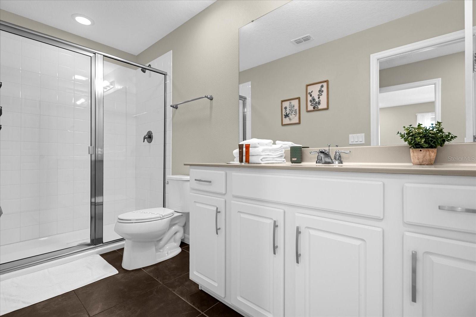 Listing photo id 27 for 1555 Carey Palm Circle