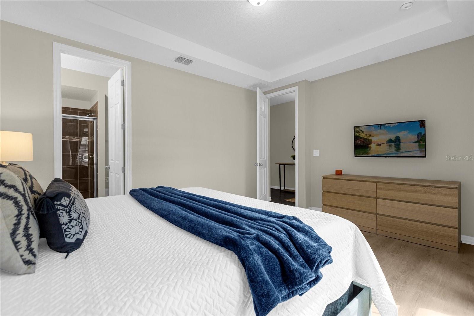 Listing photo id 30 for 1555 Carey Palm Circle