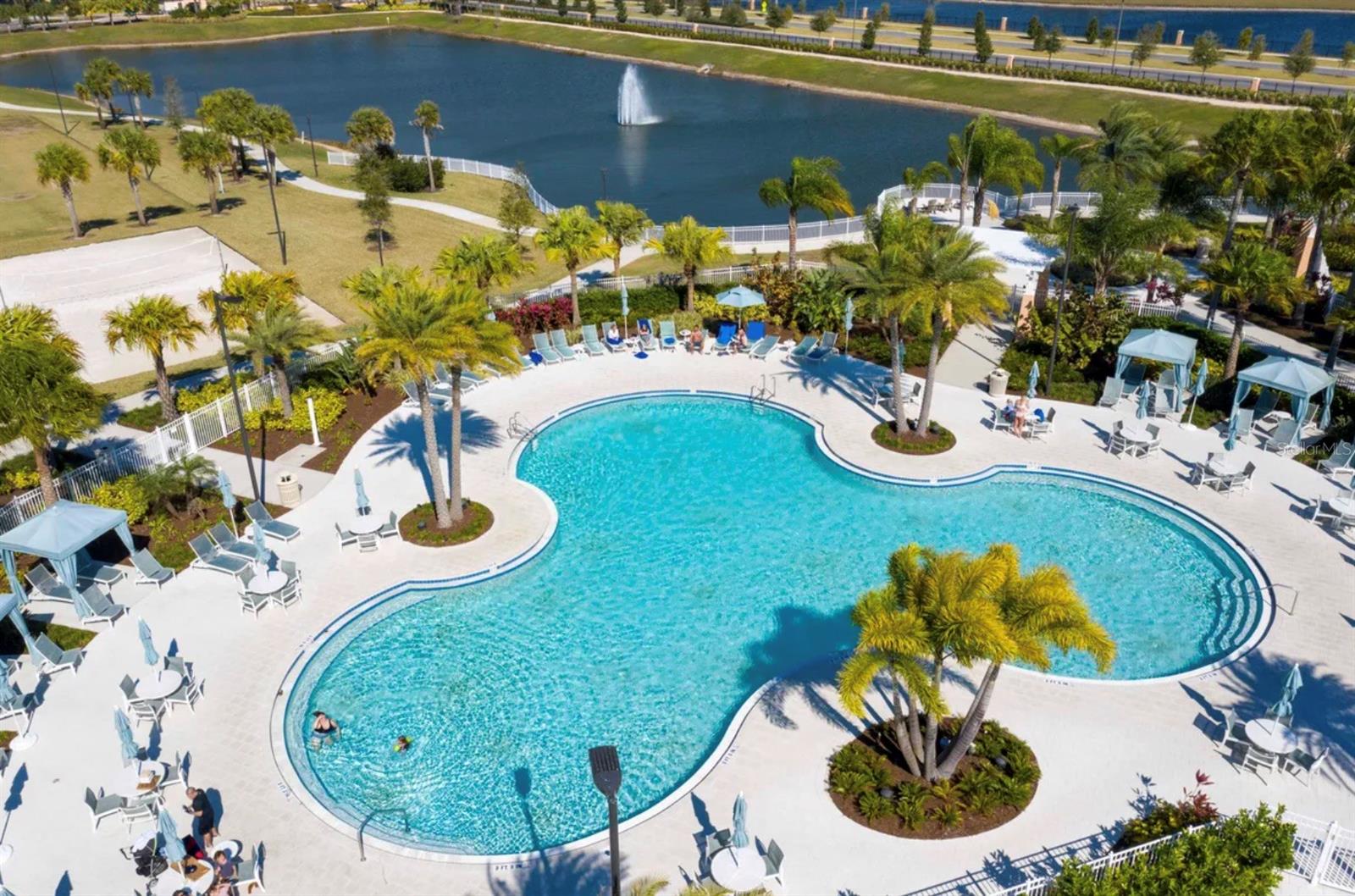 Listing photo id 34 for 1555 Carey Palm Circle