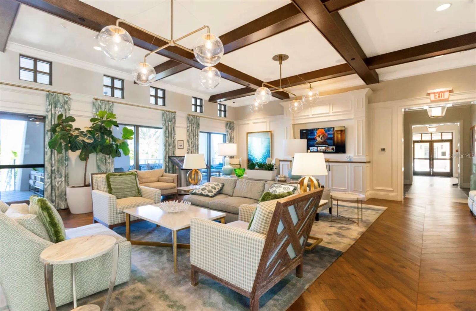 Listing photo id 48 for 1555 Carey Palm Circle