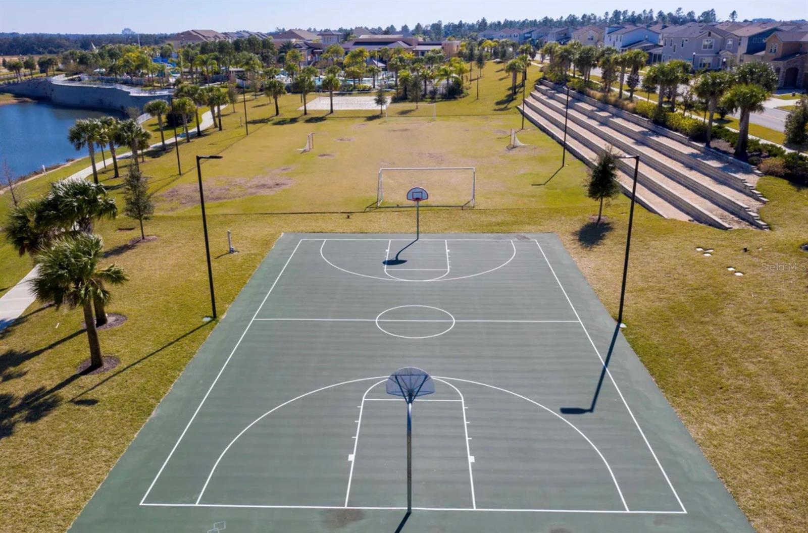 Listing photo id 49 for 1555 Carey Palm Circle