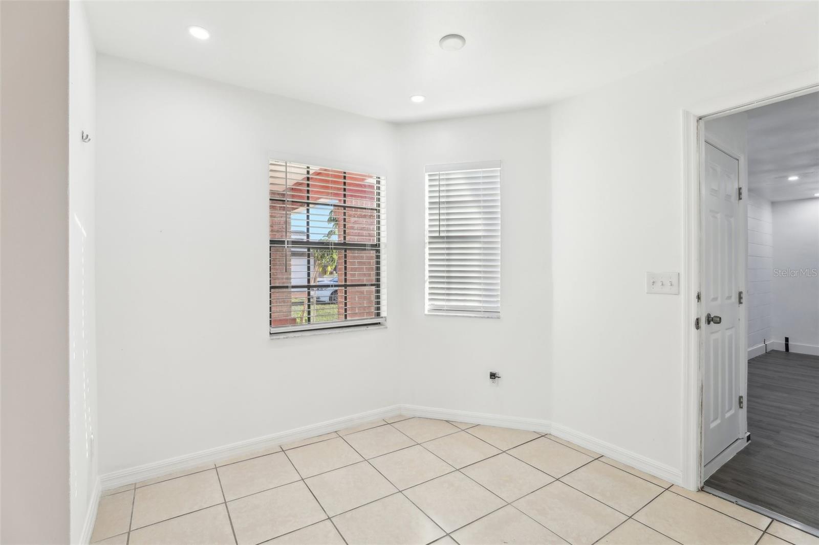 Image 12 of 54 For 118 Pinewood Circle