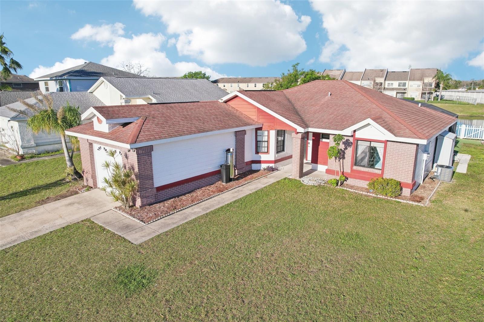 Image 36 of 54 For 118 Pinewood Circle