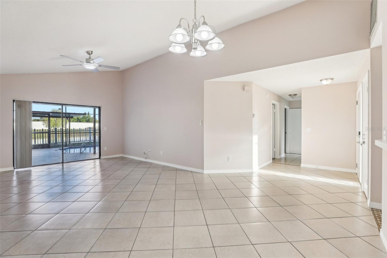 Image 8 of 54 For 118 Pinewood Circle