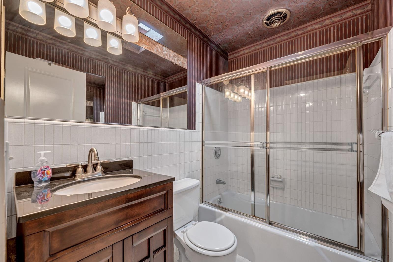 Image 16 of 18 For 1760 Greenwich Avenue