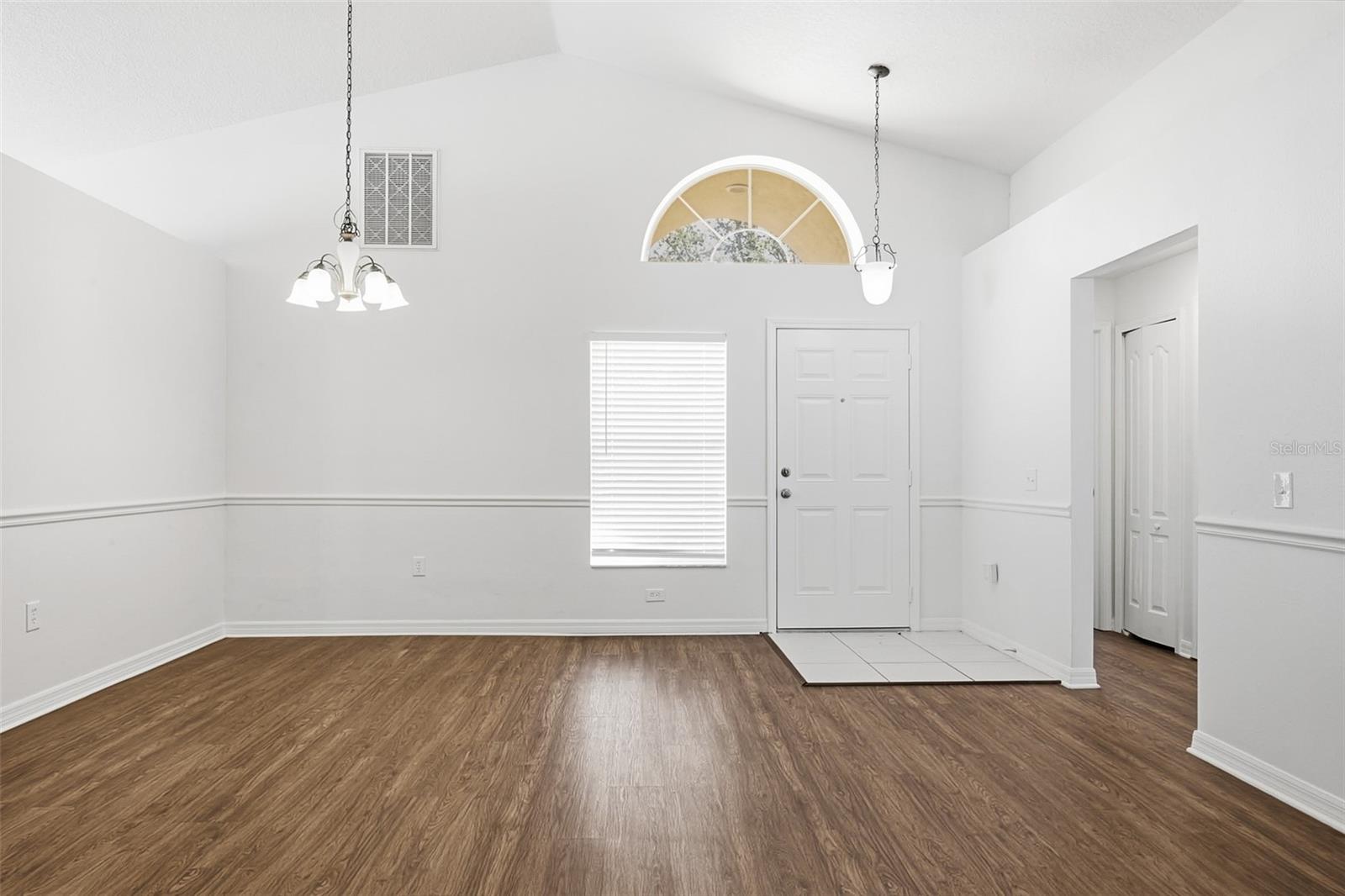 Image 8 of 36 For 1004 Cristelle Jean Drive