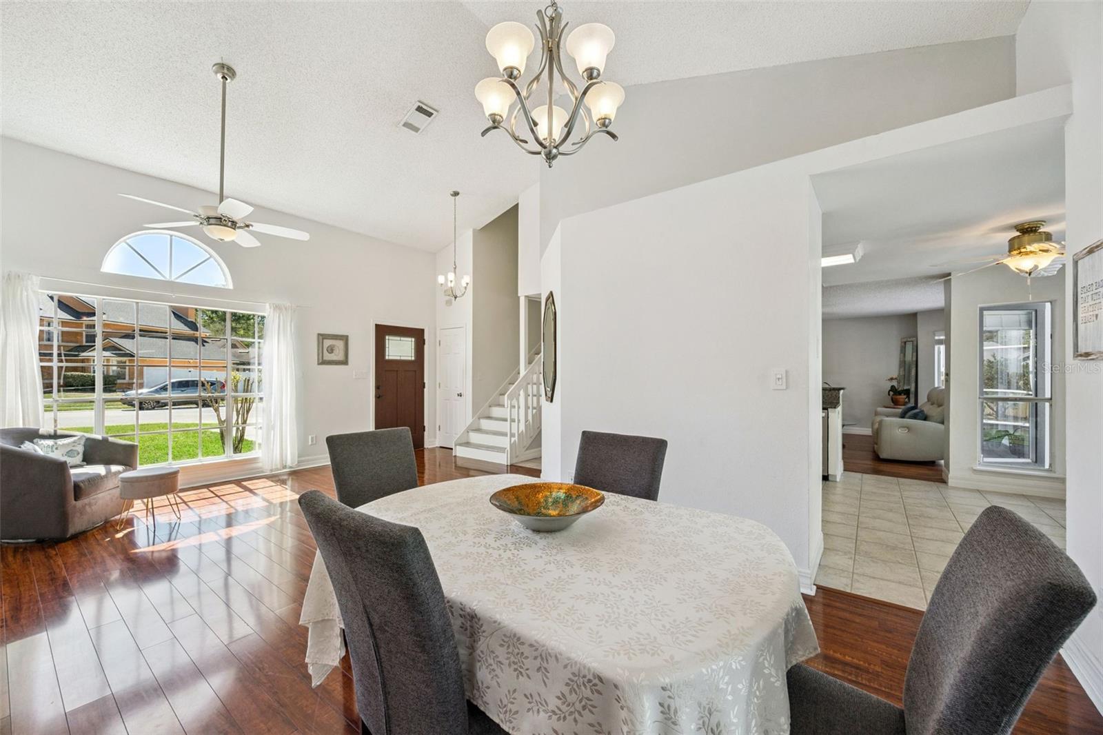 Image 11 of 35 For 464 Harvest Oak Court