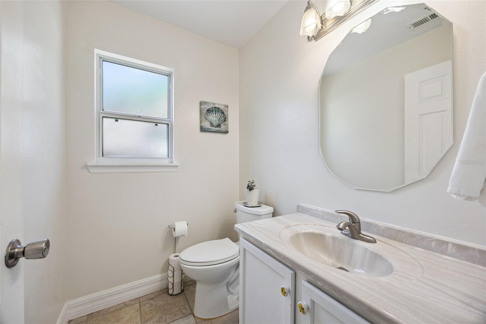 Image 24 of 35 For 464 Harvest Oak Court