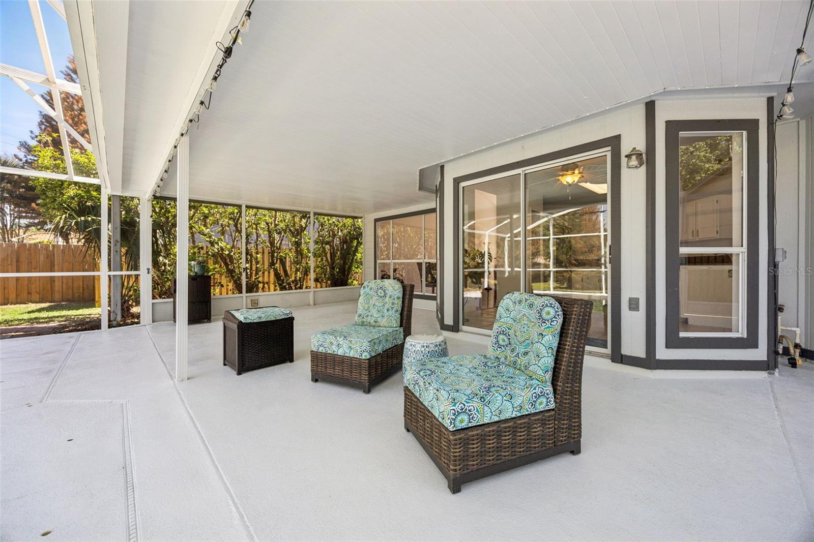 Image 27 of 35 For 464 Harvest Oak Court