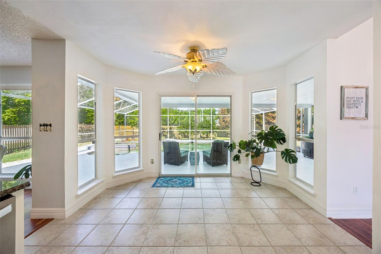 Image 9 of 35 For 464 Harvest Oak Court