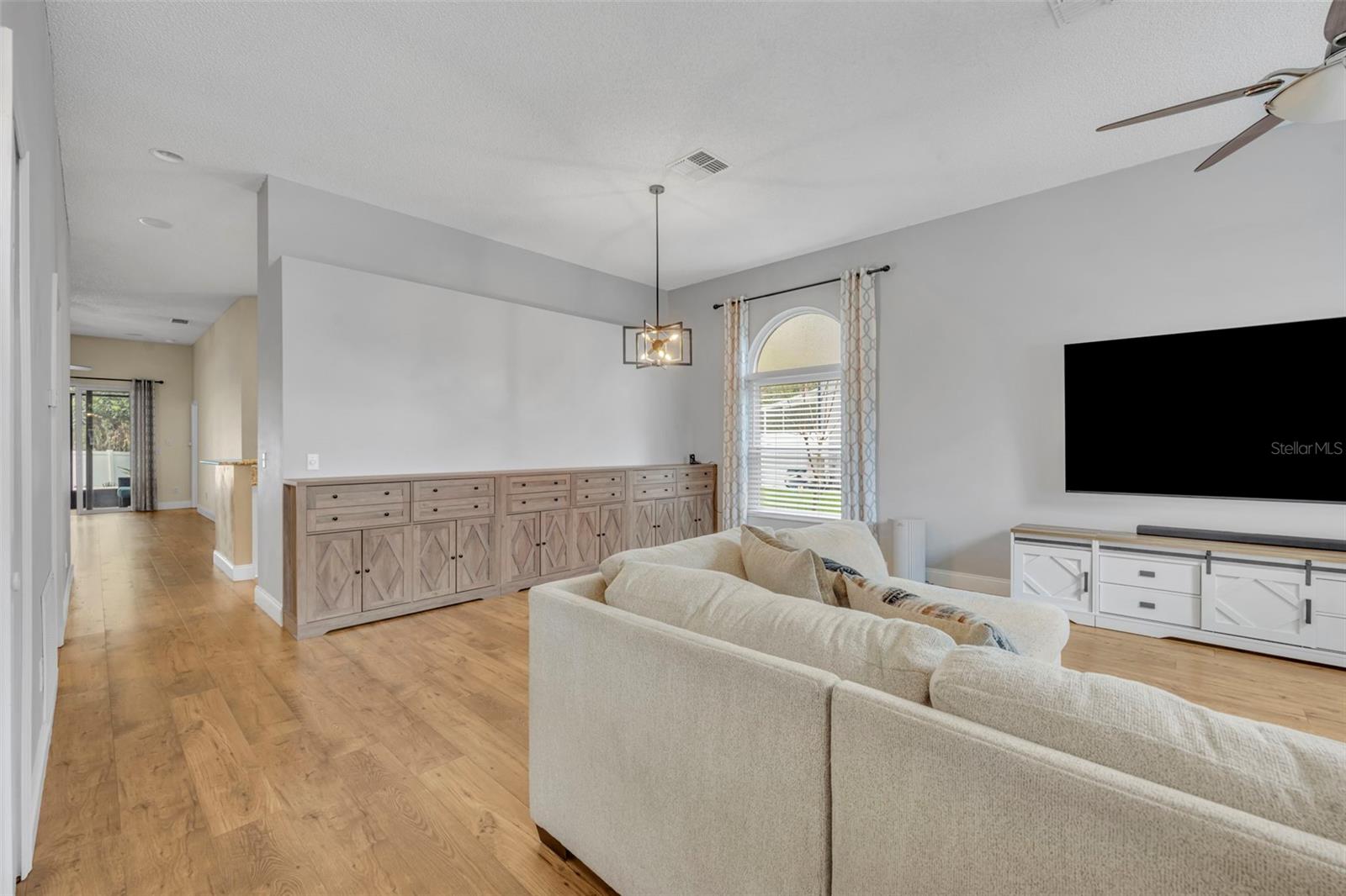 Image 5 of 44 For 3612 Becontree Place