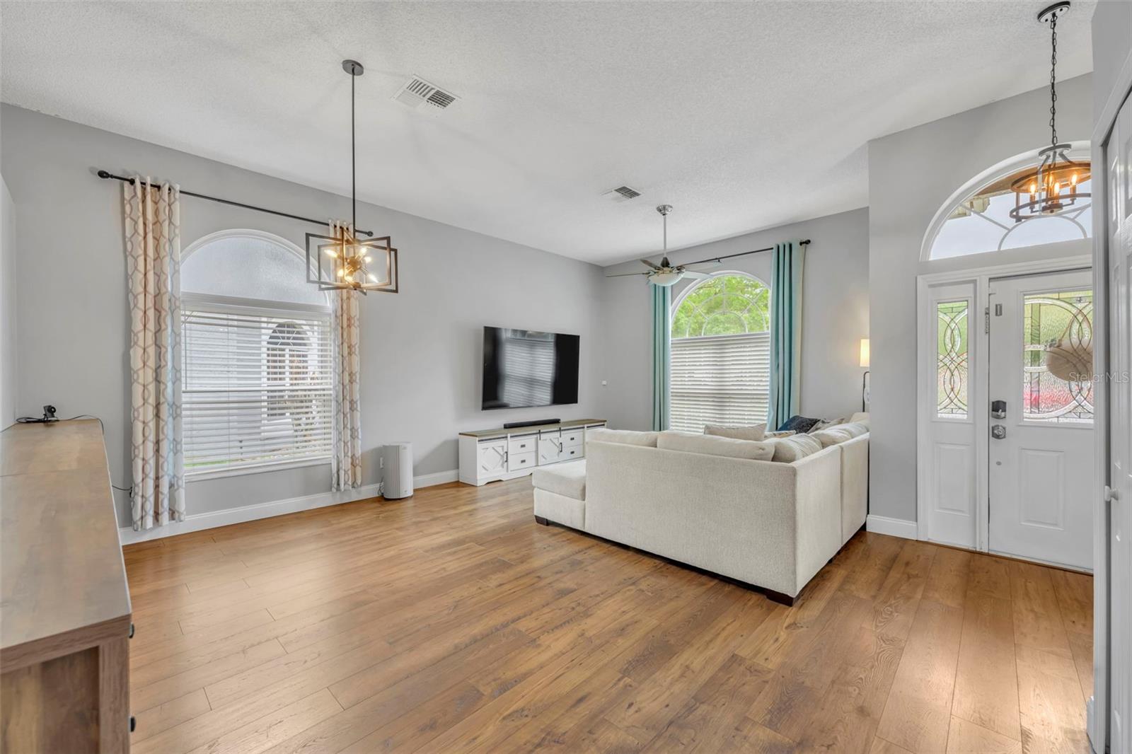 Image 7 of 44 For 3612 Becontree Place