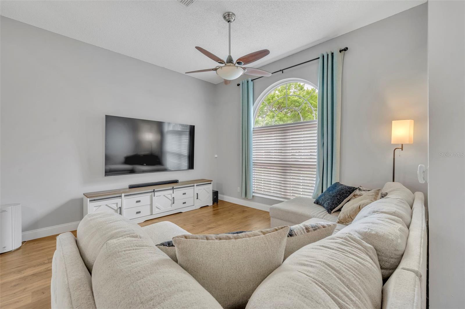 Image 8 of 44 For 3612 Becontree Place