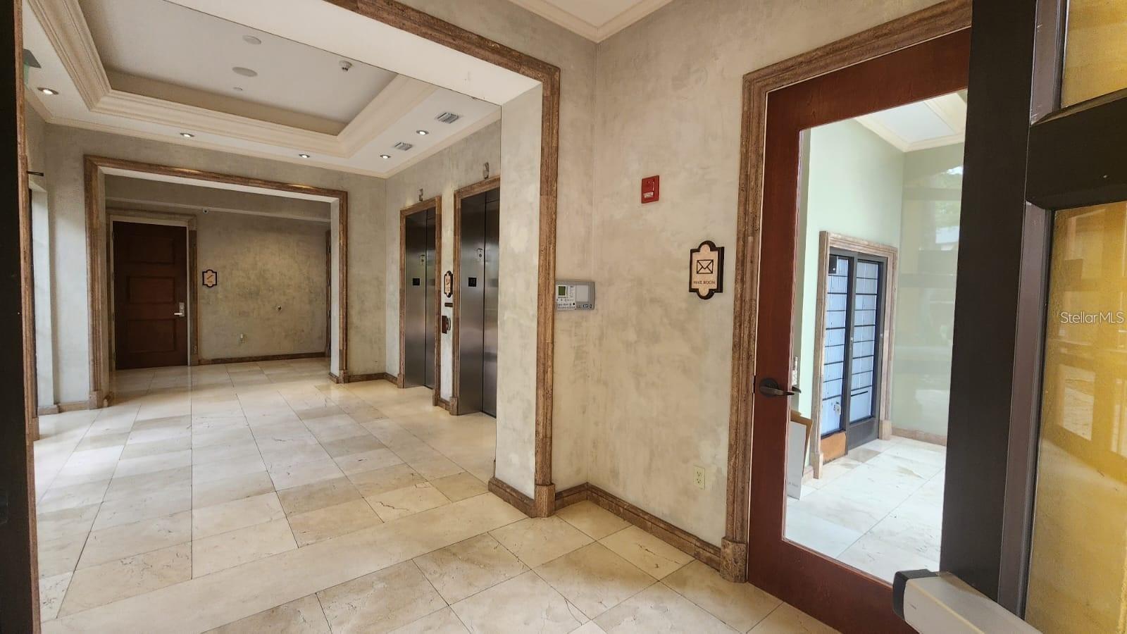 Image 4 of 13 For 7065 Westpointe Boulevard 305