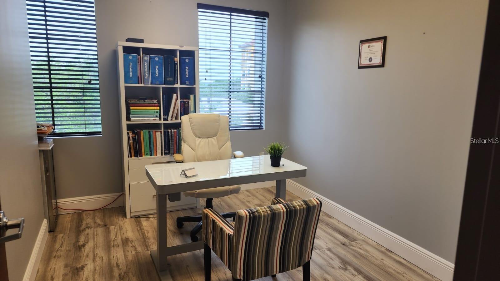 Image 6 of 13 For 7065 Westpointe Boulevard 305