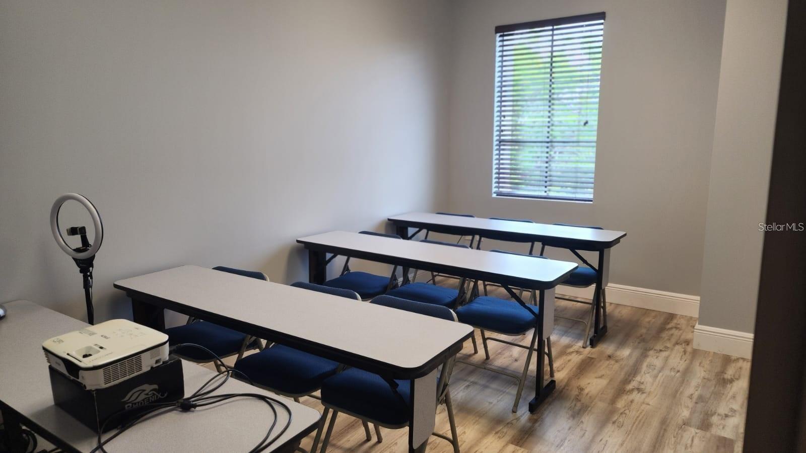 Image 7 of 13 For 7065 Westpointe Boulevard 305