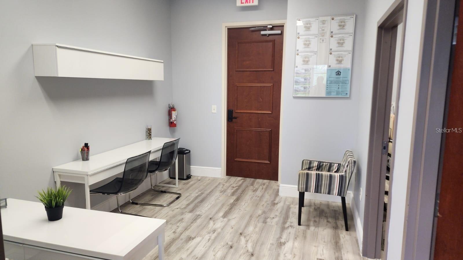 Image 8 of 13 For 7065 Westpointe Boulevard 305