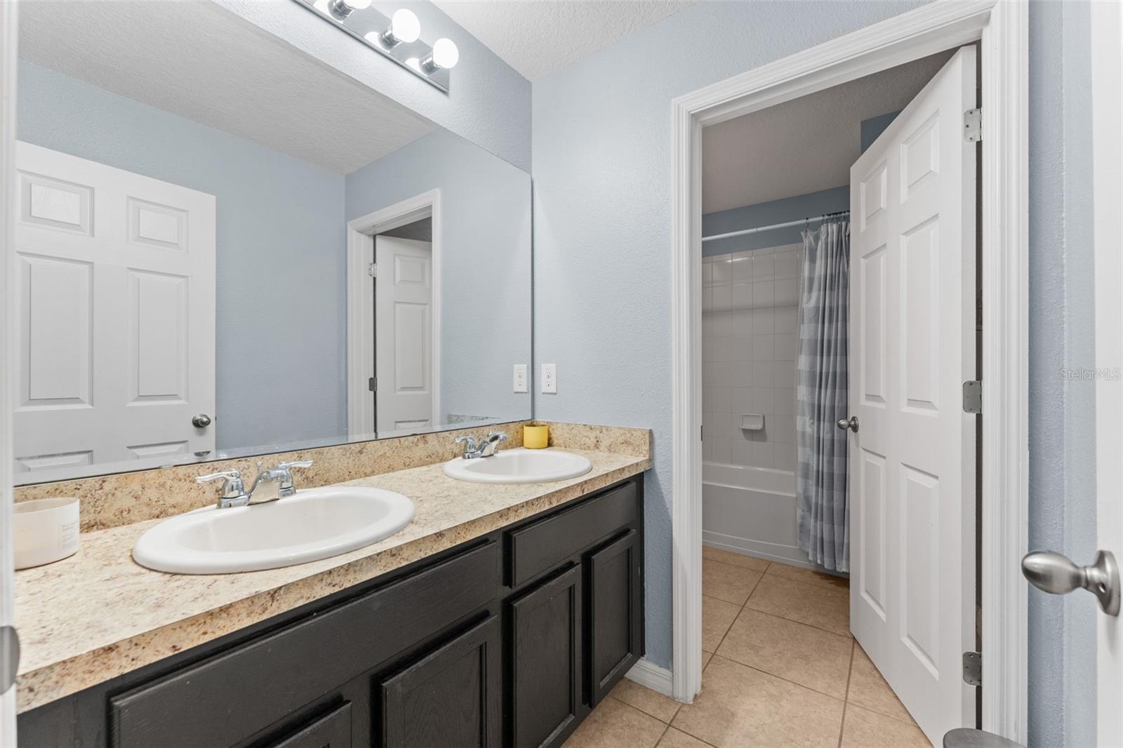 Image 24 of 38 For 132 Andalusia Loop