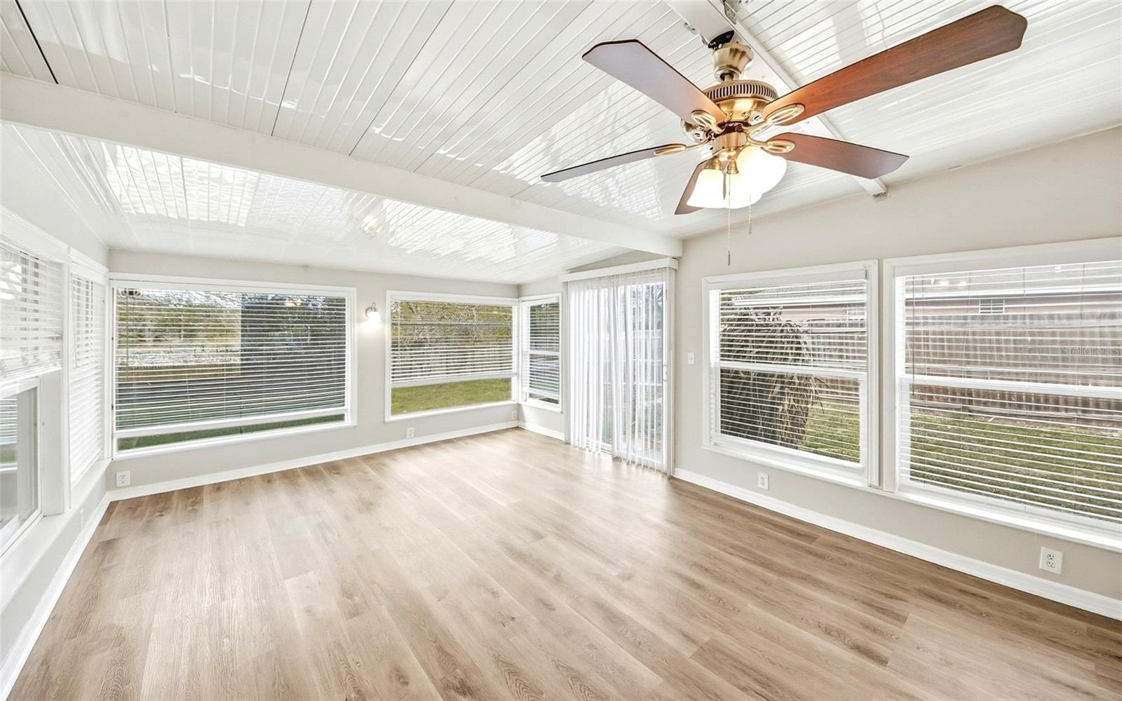 Image 14 of 22 For 2688 Collingswood Drive