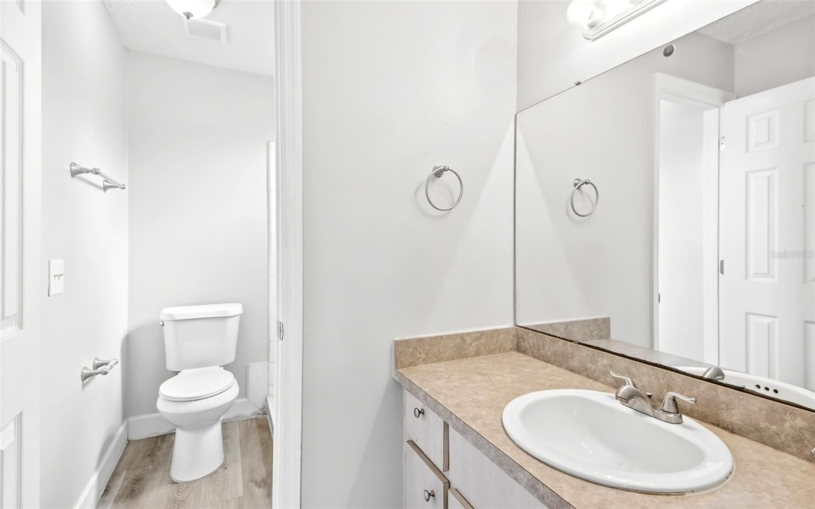 Image 9 of 22 For 2688 Collingswood Drive
