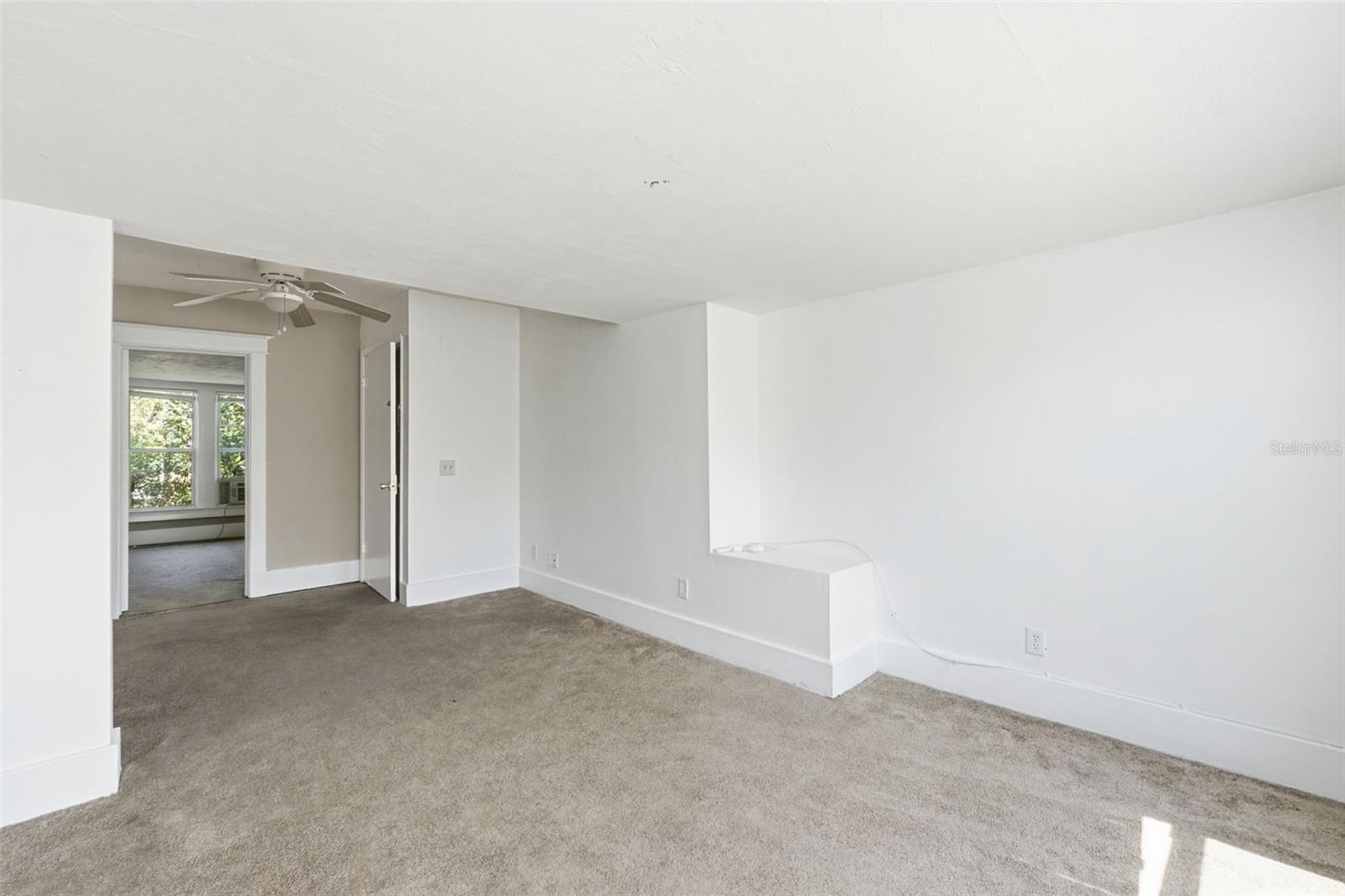 Image 7 of 14 For 104 Clyde Avenue