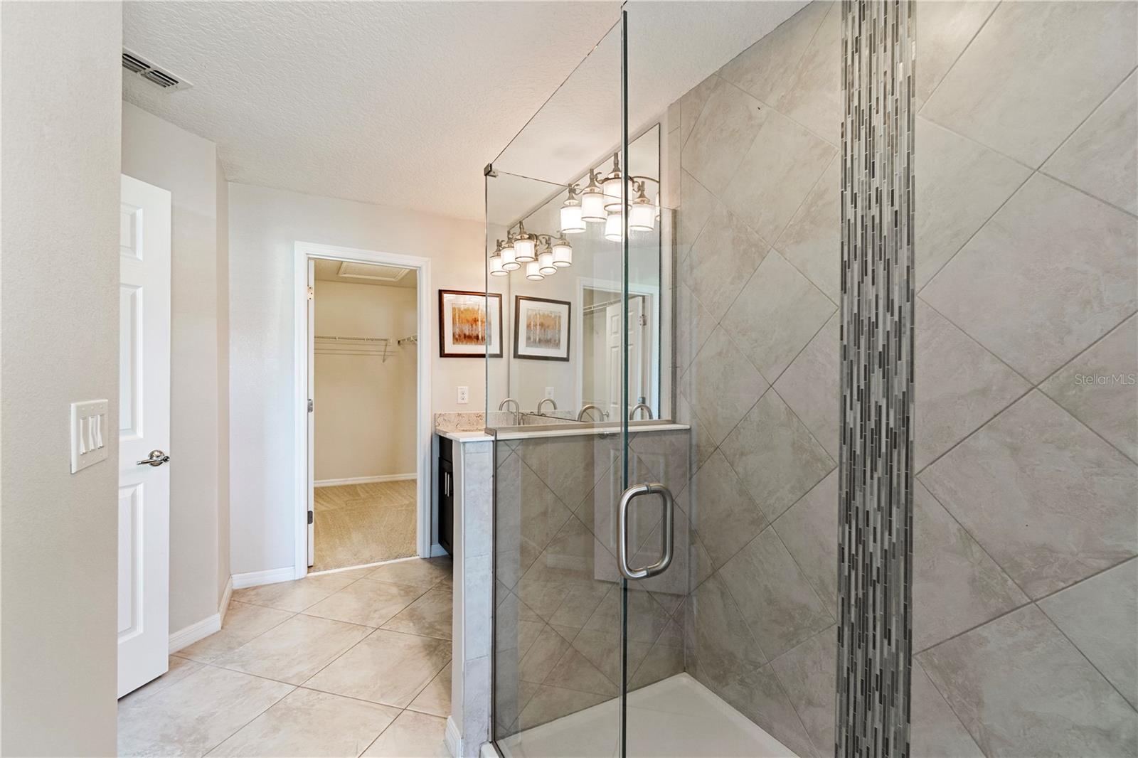 Image 15 of 29 For 3815 Brighton Park Circle