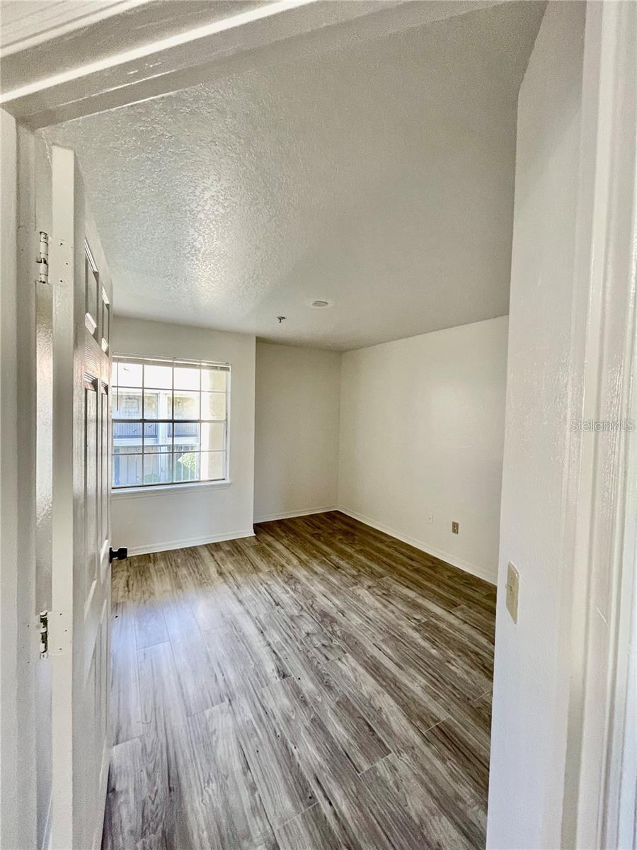 Image 10 of 13 For 7210 Westpointe Boulevard 1324