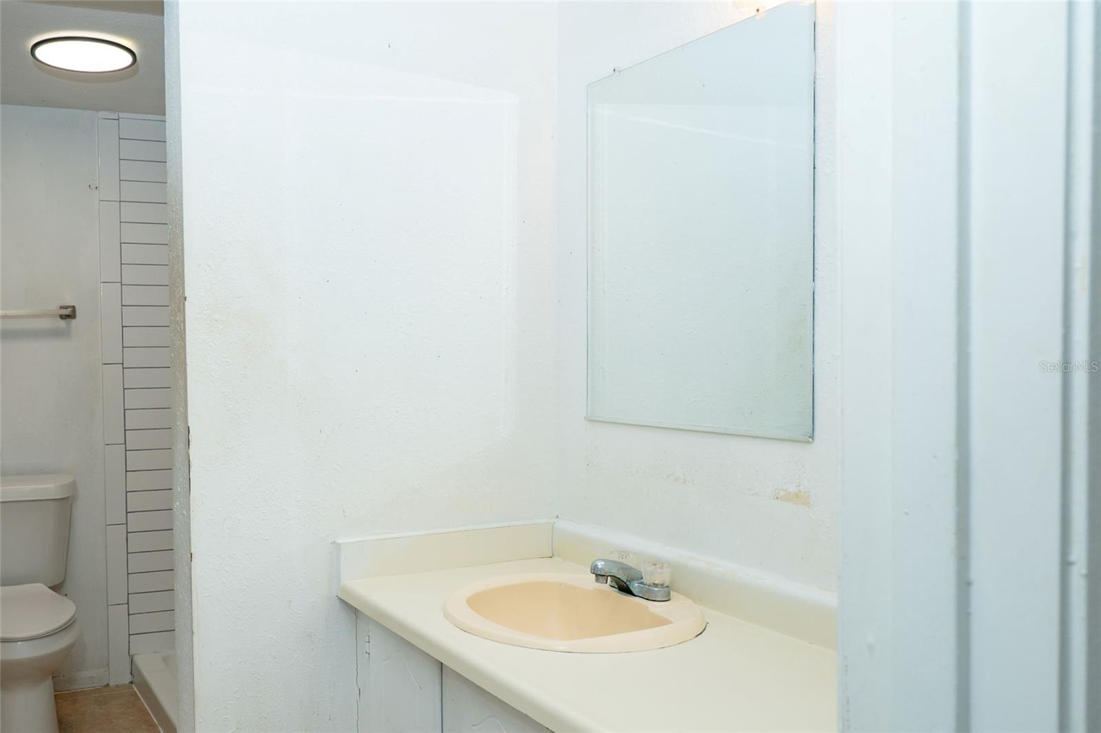 Image 14 of 19 For 1902 Honour Road 22