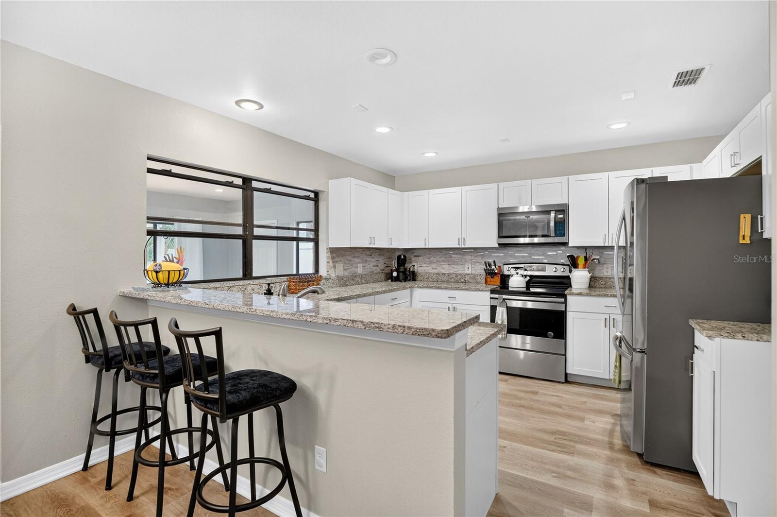 Image 12 of 33 For 13691 Crystal River Drive