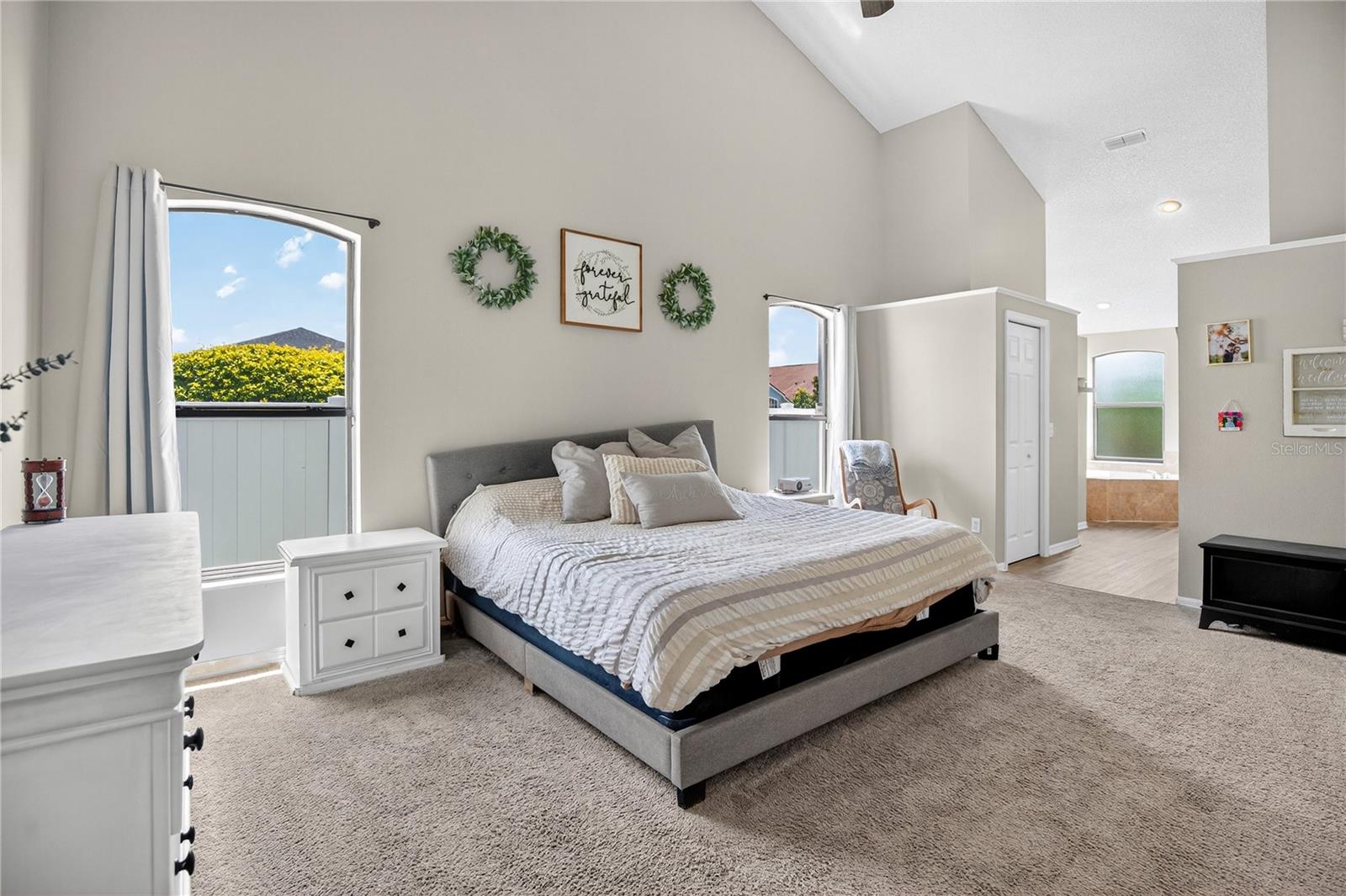 Image 15 of 33 For 13691 Crystal River Drive