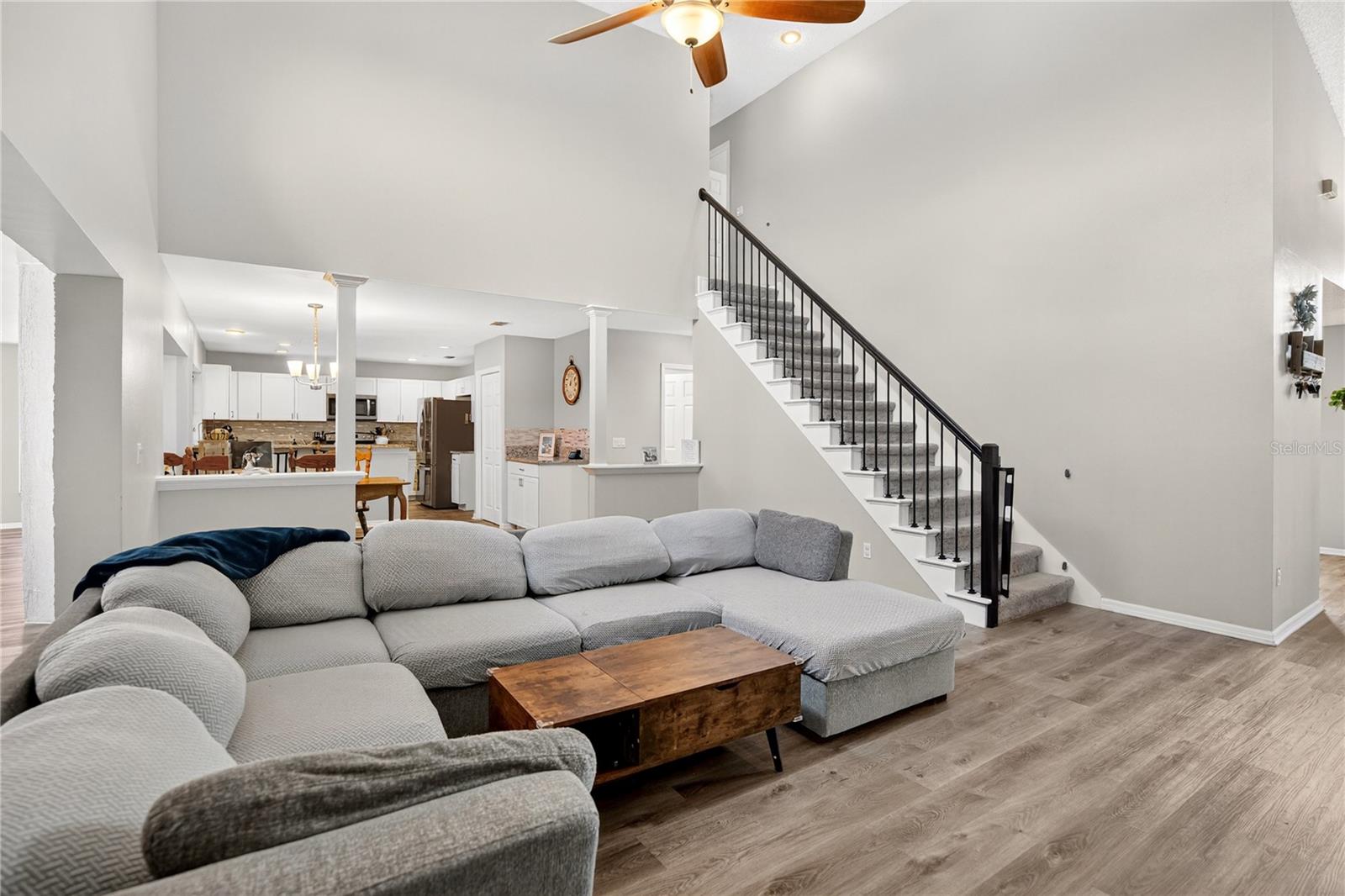 Image 6 of 33 For 13691 Crystal River Drive