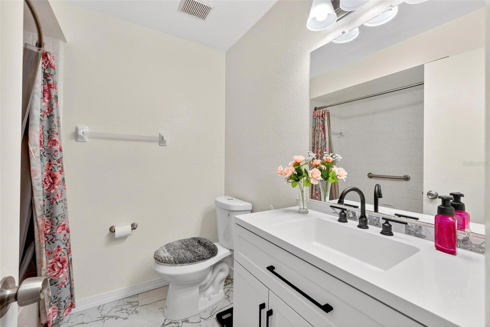 Image 13 of 55 For 5107 Deer Creek Drive