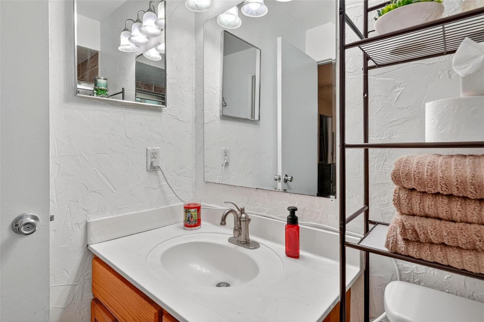 Image 25 of 55 For 5107 Deer Creek Drive