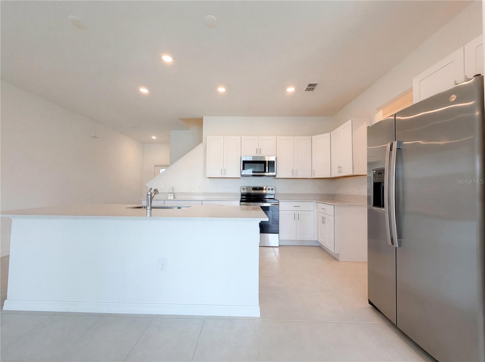 Image 12 of 31 For 9423 Gulf Shore Terrace