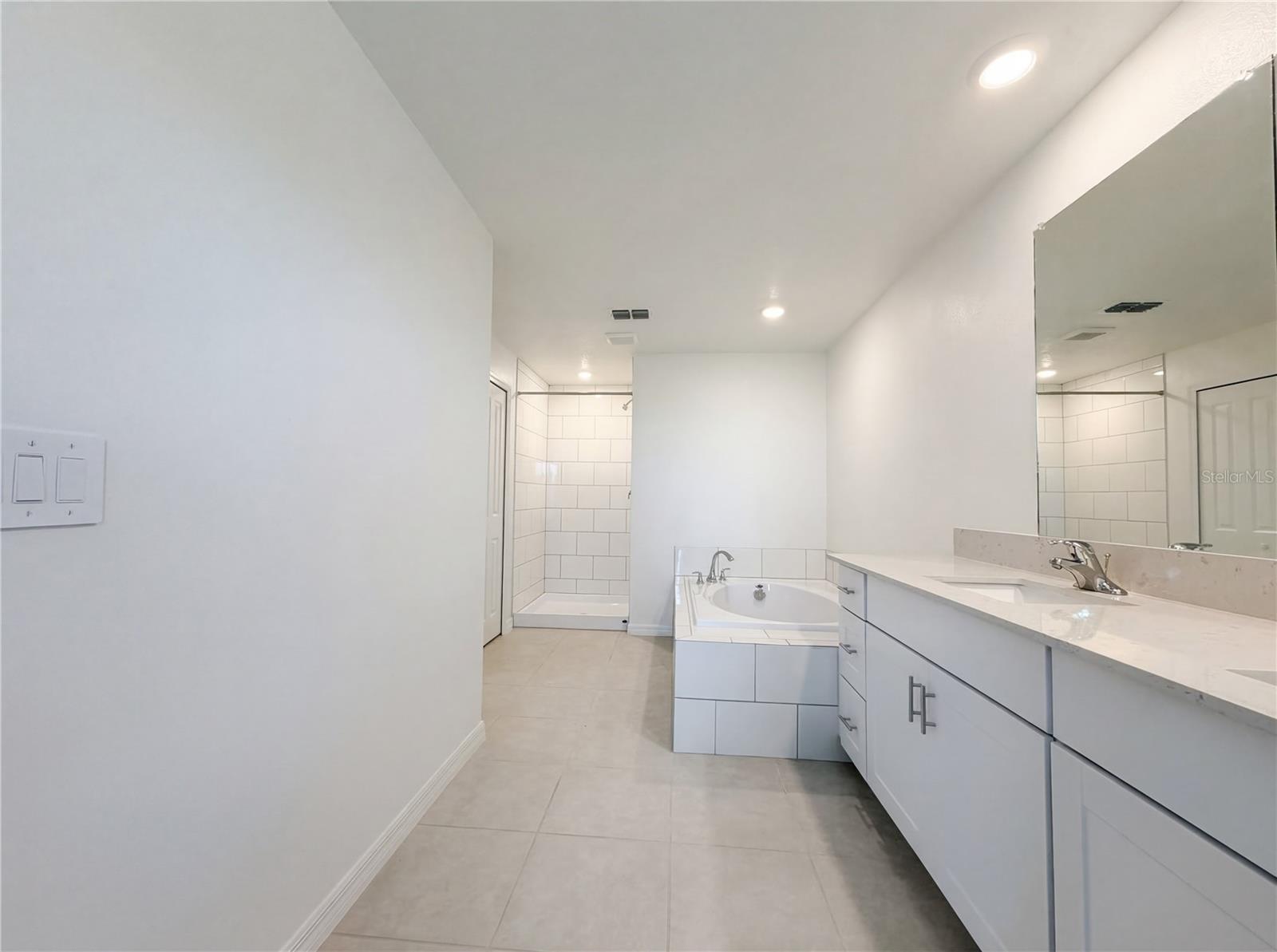 Image 25 of 31 For 9423 Gulf Shore Terrace