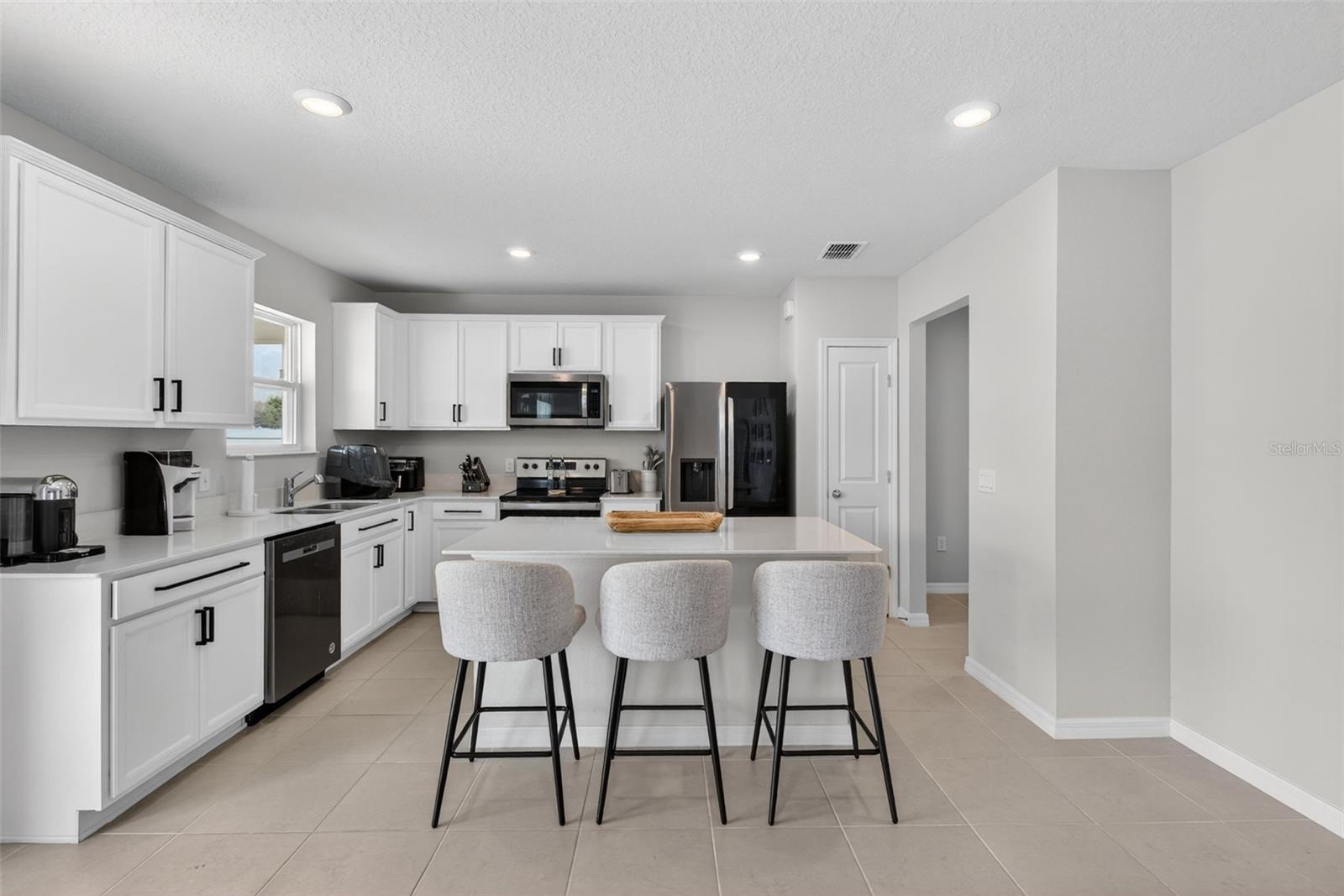 Image 16 of 72 For 1117 Michelangelo Lane