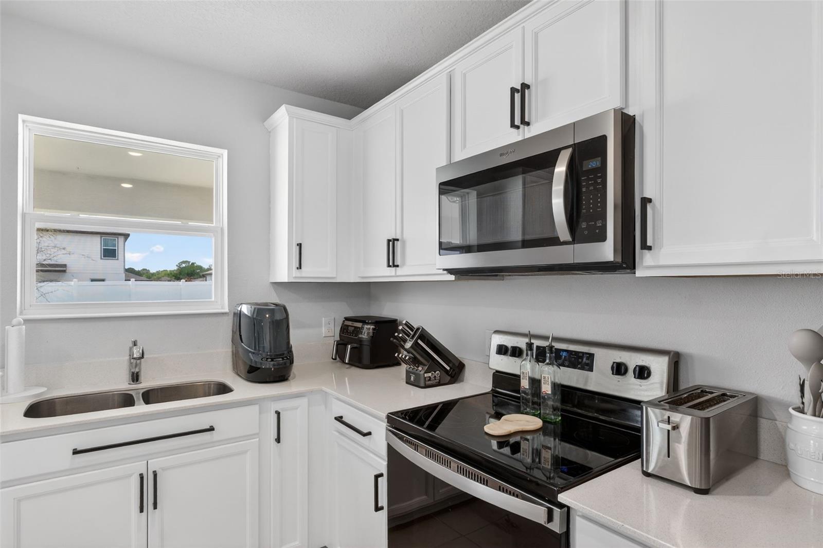 Image 19 of 72 For 1117 Michelangelo Lane