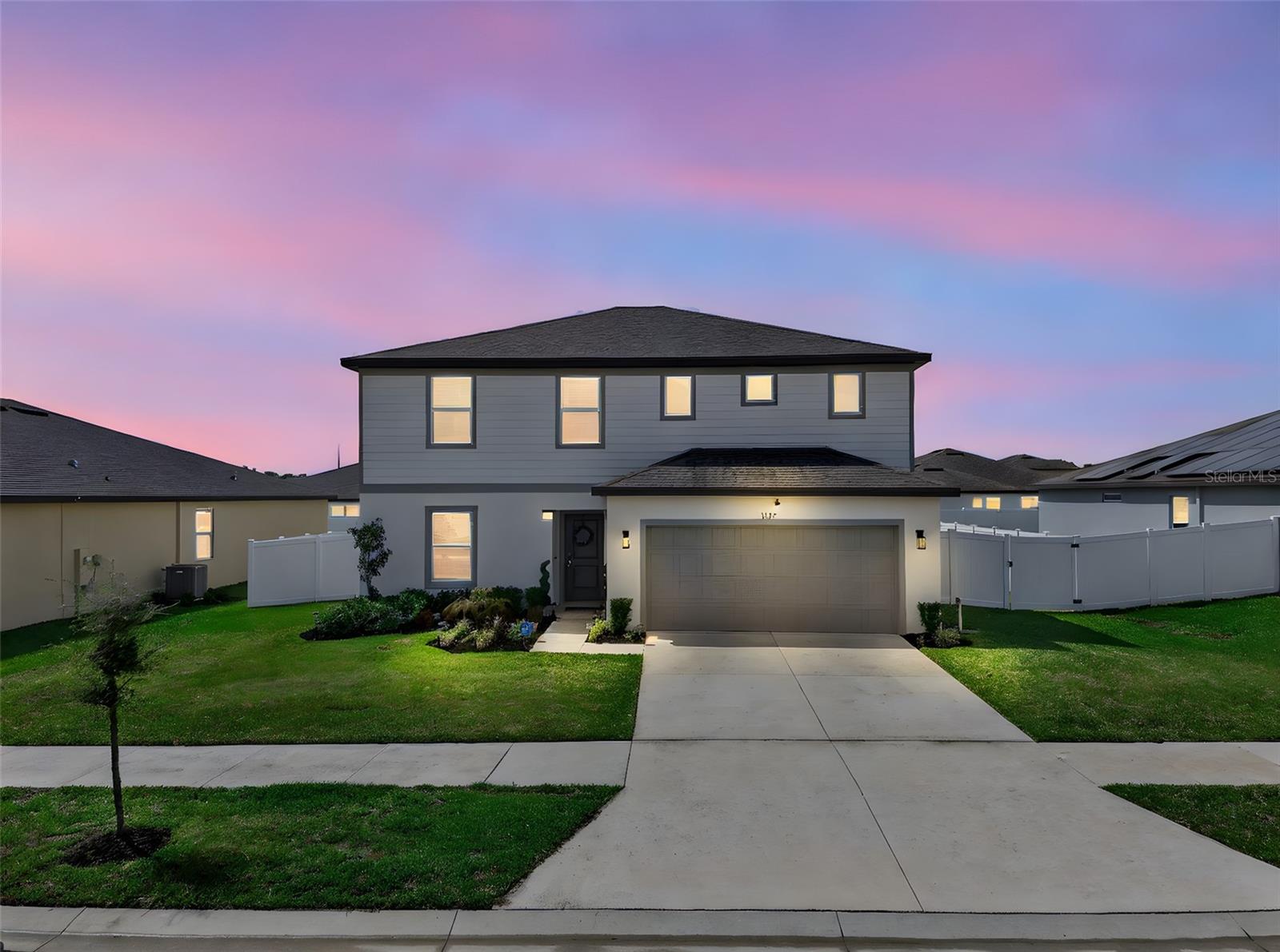 Image 2 of 72 For 1117 Michelangelo Lane