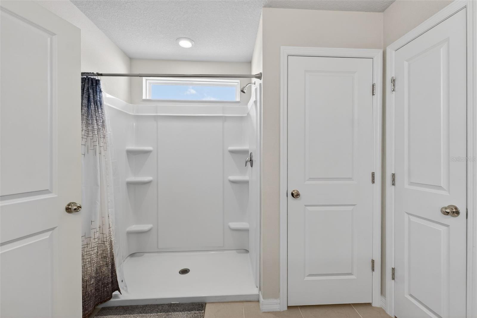 Image 31 of 72 For 1117 Michelangelo Lane