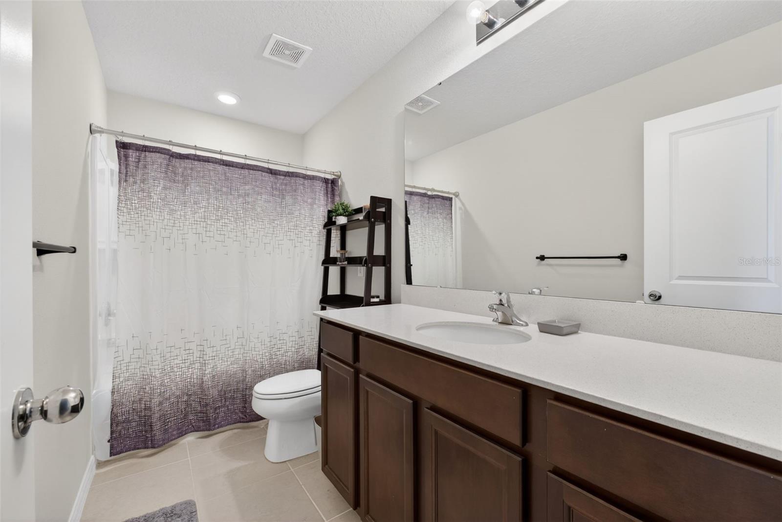 Image 38 of 72 For 1117 Michelangelo Lane