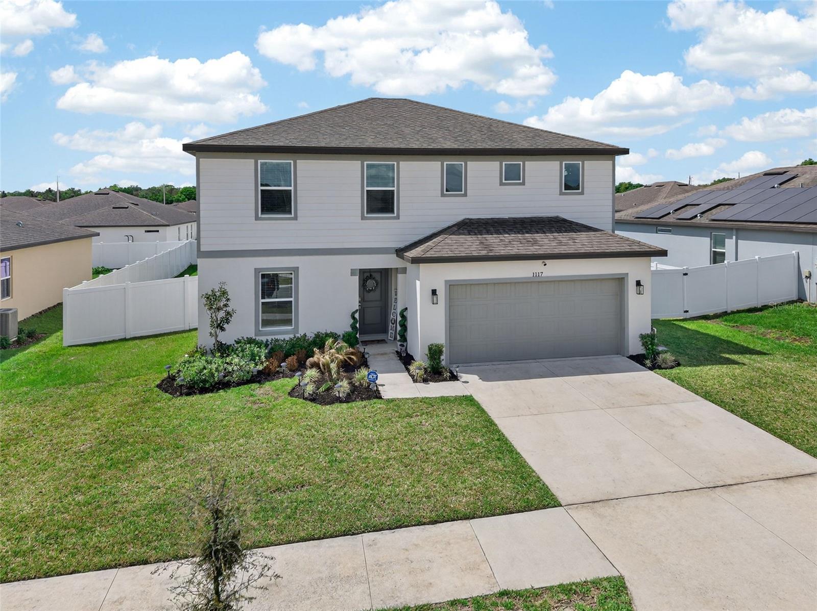 Image 4 of 72 For 1117 Michelangelo Lane