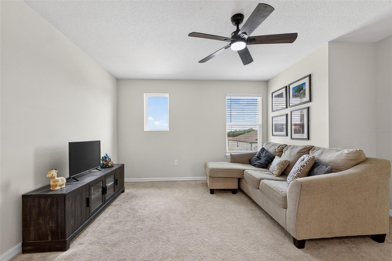 Image 43 of 72 For 1117 Michelangelo Lane