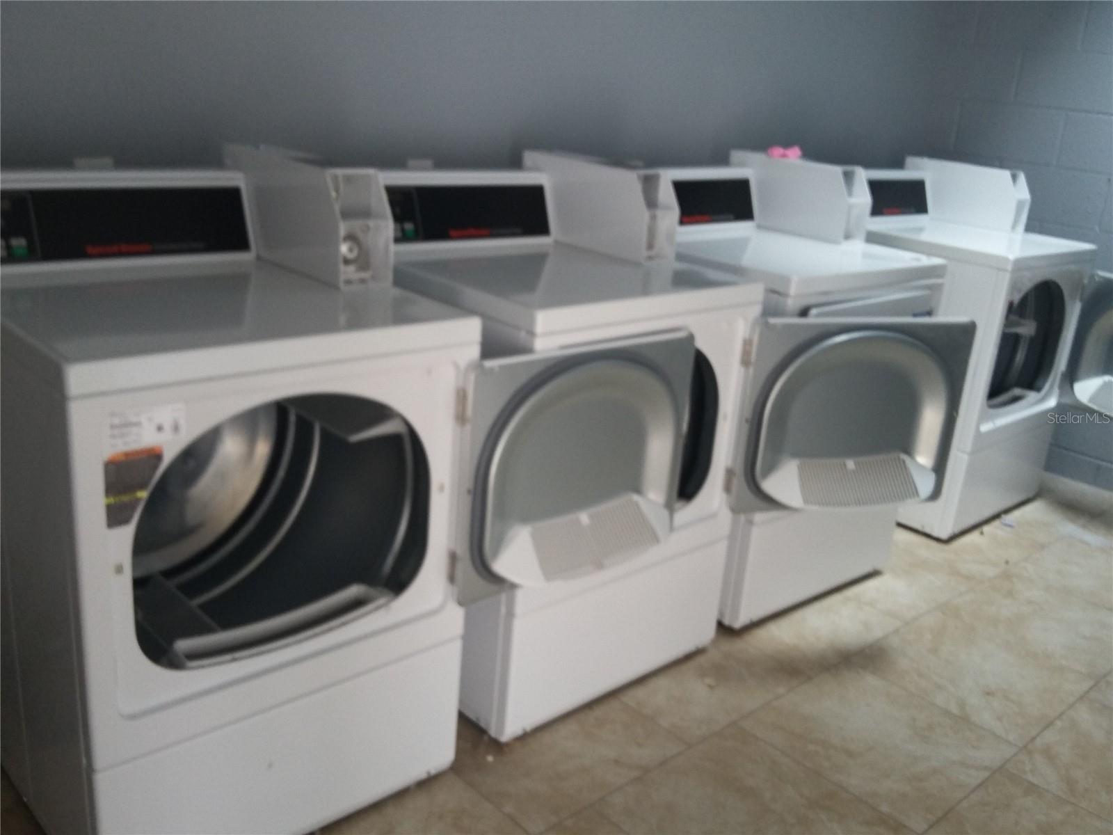 Image 14 of 18 For 1710 Washington Avenue 01