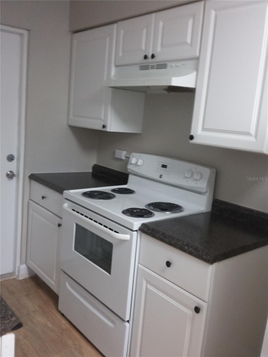 Image 6 of 18 For 1710 Washington Avenue 01