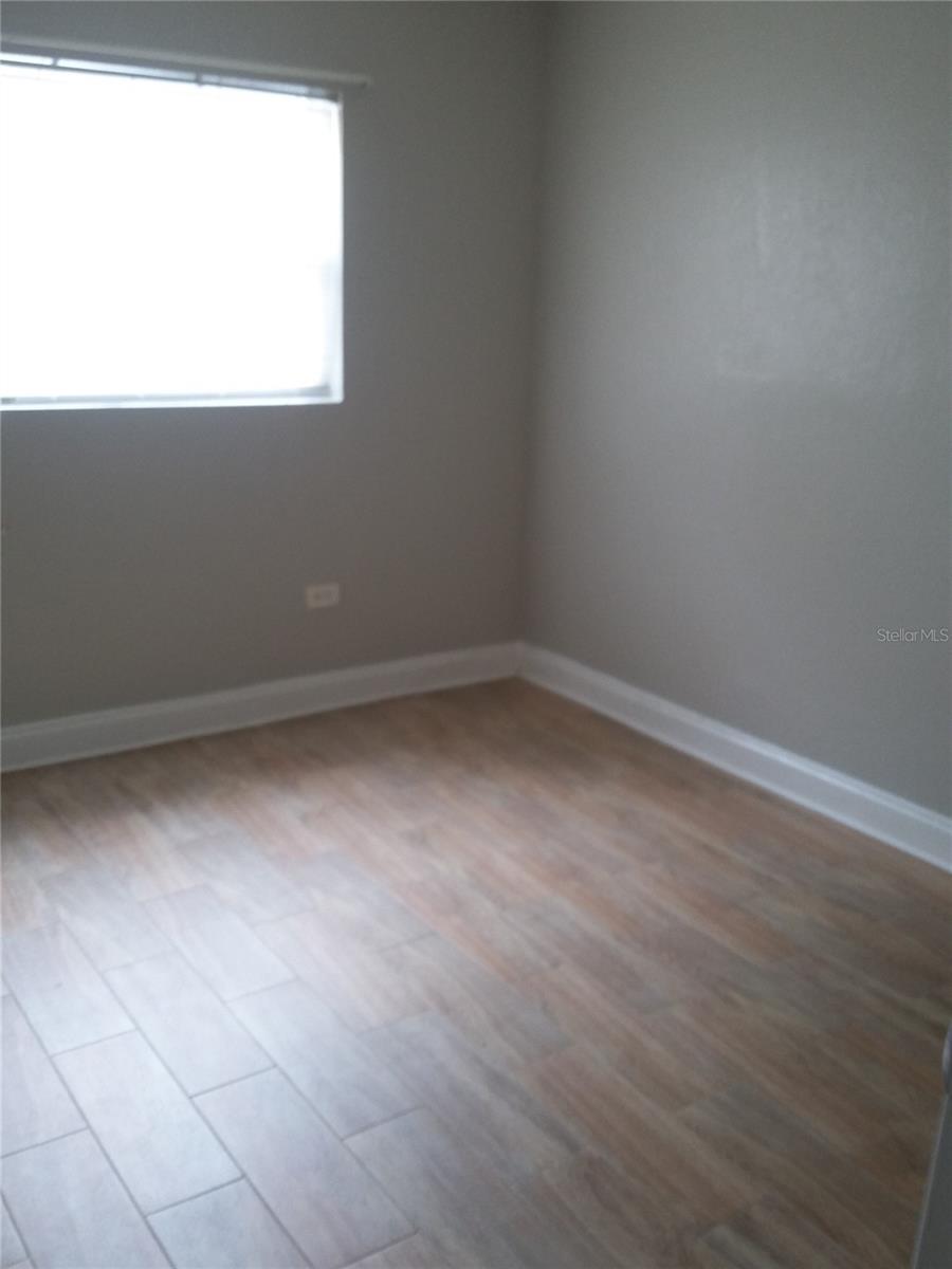 Image 8 of 18 For 1710 Washington Avenue 01