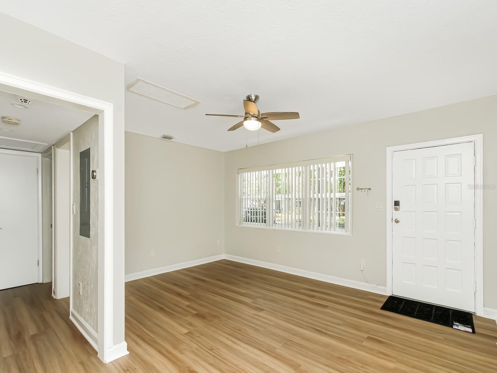 Image 3 of 27 For 750 Essex Place