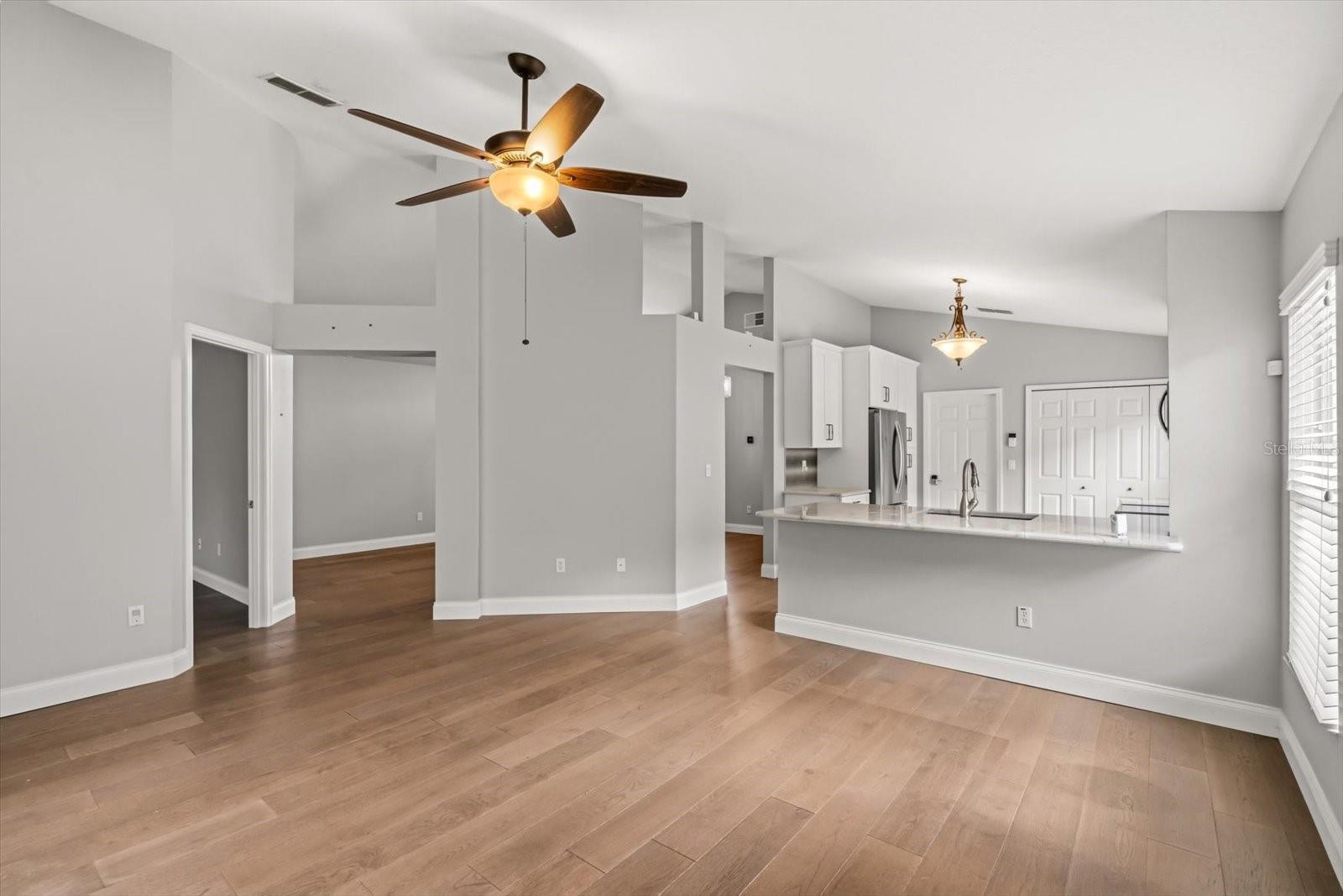 Listing photo id 14 for 5544 Misty Wood Court